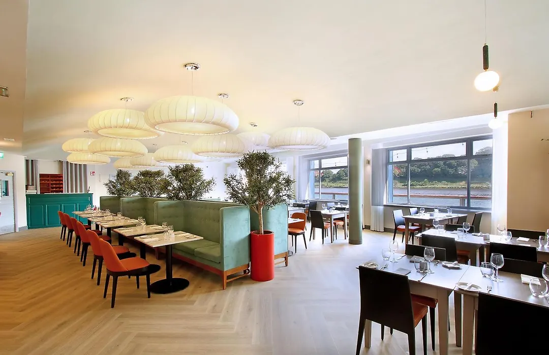 Waterford Marina Hotel-1